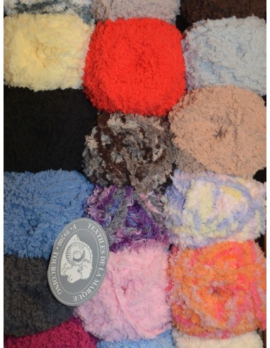 Pelote de fil à tricoter Laine Mélangée 42% Laine 30% Viscose 18% Polyamide 10% Cachemire Poids : 50g Longueur : 125m Aiguilles