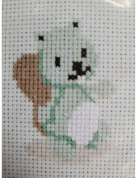 Kit Broderie DMC avec cercle bois - Modèle SAMMY SQUIRREL