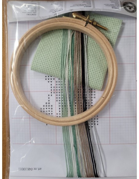 Kit Broderie DMC avec cercle bois - Modèle BERRY BEAR