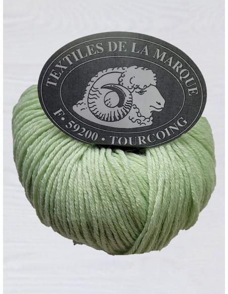 Pelote de fil à tricoter Laine Mélangée  50 % Laine Merinos 50% Acrylique Poids : 50g Longueur : 120m Aiguilles : 3,5-4