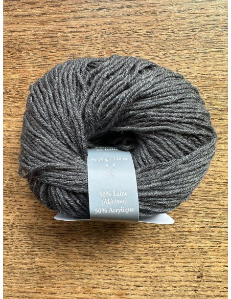 Pelote de fil à tricoter Laine Mélangée  50 % Laine Merinos 50% Acrylique Poids : 50g Longueur : 120m Aiguilles : 3,5-4