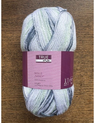 Nancy - Pelote 100g - 216m - Aig : 4,5