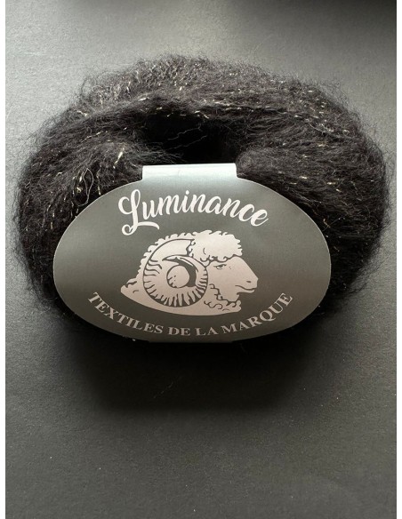 Pelote de fil à tricoter Laine Mélangée 30% Laine 70% Acrylique Poids : 100g Longueur : 300m Aiguilles : 3-4