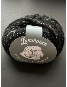Pelote de fil à tricoter Laine Mélangée 30% Laine 70% Acrylique Poids : 100g Longueur : 300m Aiguilles : 3-4