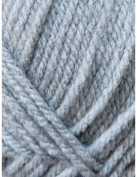 Pelote de fil à tricoter Polyester  100% Polyester Poids : 50g Longueur : 85m Aiguilles : 6