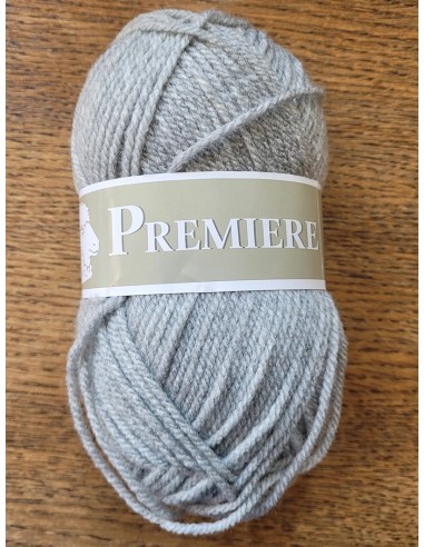 Pelote de fil à tricoter Polyester  100% Polyester Poids : 50g Longueur : 85m Aiguilles : 6