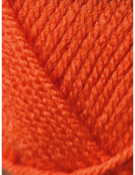 Pelote de fil à tricoter Polyester  100% Polyester Poids : 50g Longueur : 85m Aiguilles : 6