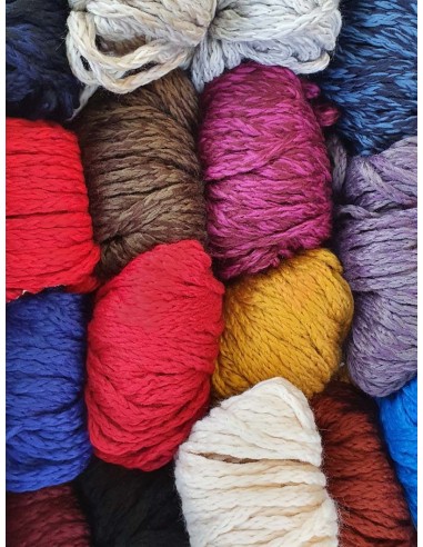 Pelote de fil à tricoter Laine Mélangée  50% Acrylique 30% Laine 20% Polyamide Poids : 50g Longueur : 148m Aiguilles : 3-4