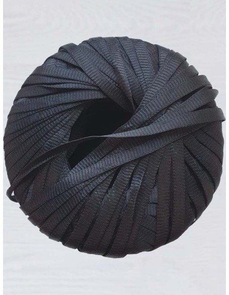 PAPILLON Pelote de fil à tricoter Polyamide 100% Polyamide Poids : 50g Longueur : 65m Aiguilles : 5-6