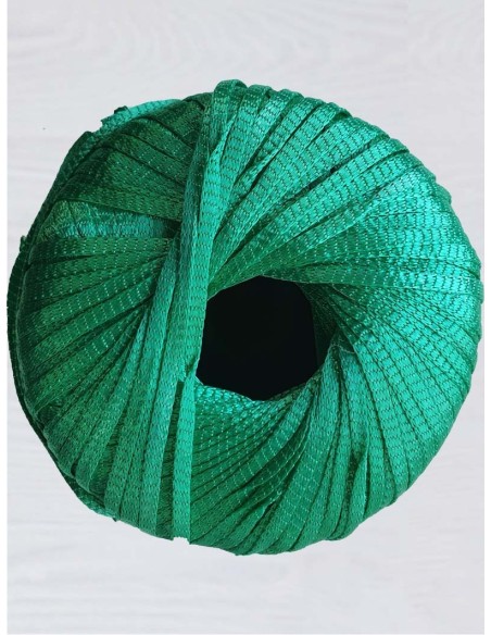 PAPILLON Pelote de fil à tricoter Polyamide 100% Polyamide Poids : 50g Longueur : 65m Aiguilles : 5-6